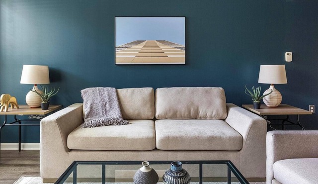 Landing | Chic 2BD, Clubhouse, Gym