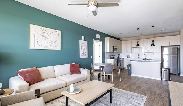 Landing | Chic 2BD, Clubhouse, Gym