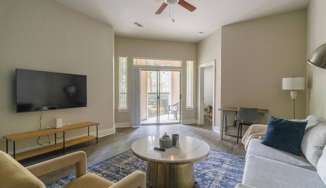 Landing | Chic 2BD, Clubhouse, Yoga Studio
