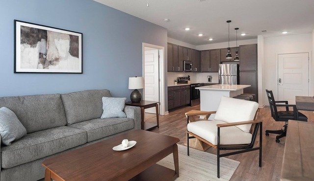 Landing | Chic 2BD, Clubhouse
