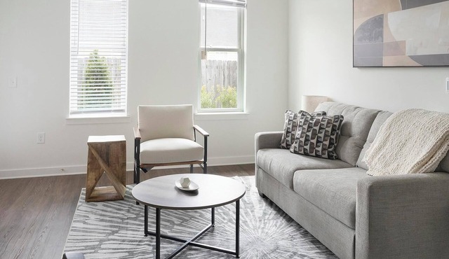 Landing | Chic 2BD, Clubhouse, Yoga Studio