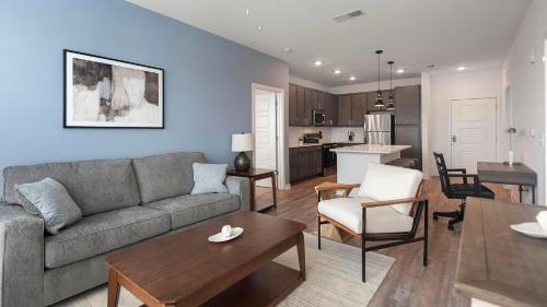 Landing Chic 2BD Clubhouse