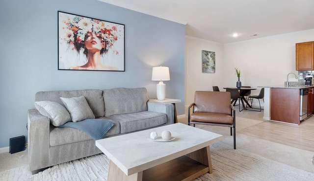 Landing | Chic 2BD, Gym, Clubhouse