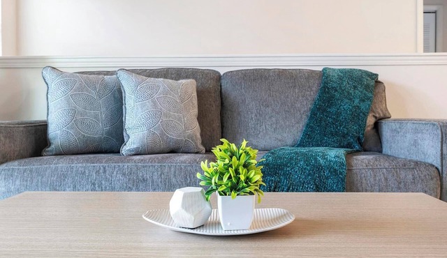 Landing | Chic 2BD, Game Room, Yoga Studio