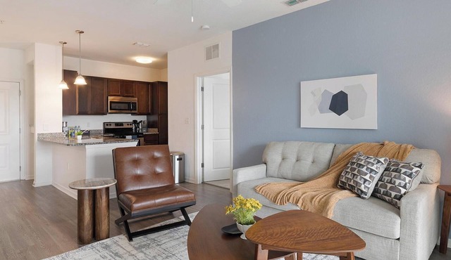 Landing | Chic 2BD, Gym, Clubhouse