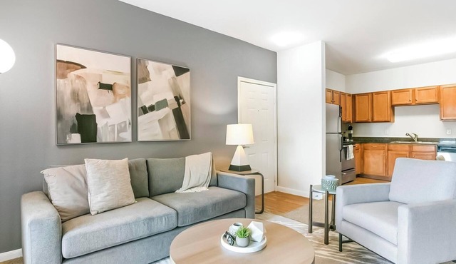 Landing | Chic 2BD, Gym, Courtyard