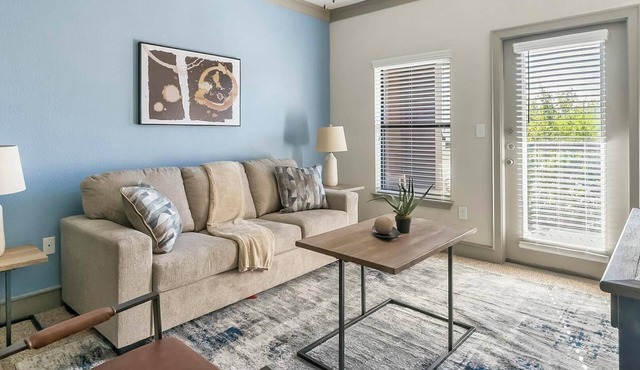 Landing | Chic 2BD, Gym, Pool