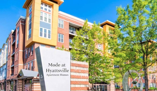 Landing | Chic 2BD, Pool, Gym