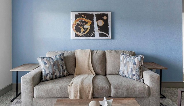 Landing | Chic 2BD, Pool, Gym