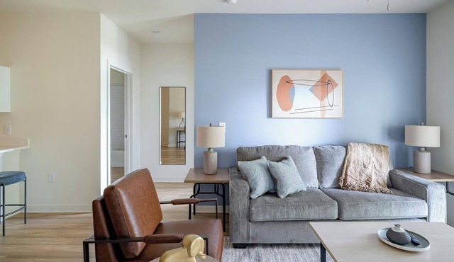 Landing | Chic 2BD, Pool, Gym