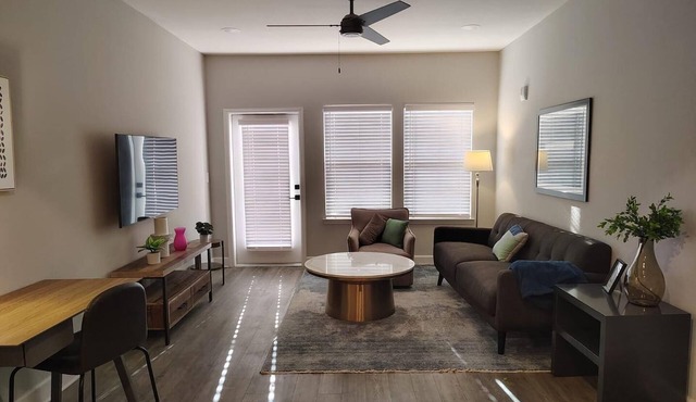 Landing | Chic 2BD, Pool, Gym