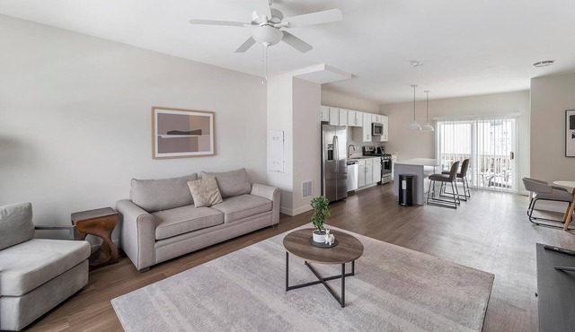 Landing | Chic 2BD, Pool, Gym