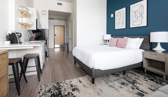 Landing | Chic Studio, Clubhouse, Gym