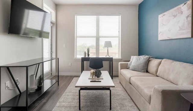 Landing | Chic Studio, Clubhouse, Gym