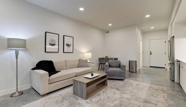 Landing | Incredible Studio, Game Room