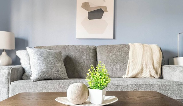 Landing | Incredible 1BD, Clubhouse
