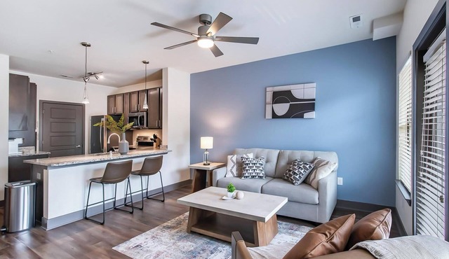 Landing | Incredible 1BD, Gym, Clubhouse