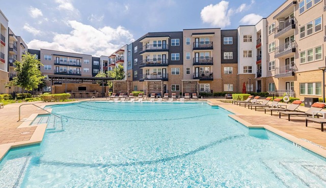Landing | Incredible 1BD, Courtyard, Pool