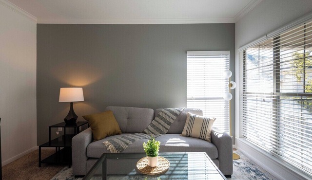 Landing | Incredible 1BD, Gym, Pool