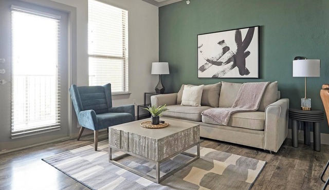 Landing | Incredible 1BD, Gym, Clubhouse