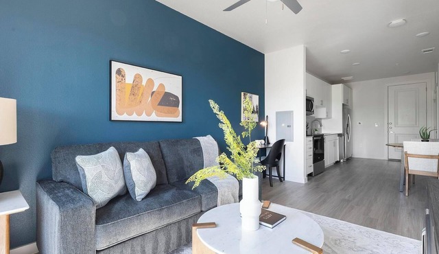 Landing | Incredible 1BD, Pool, Gym