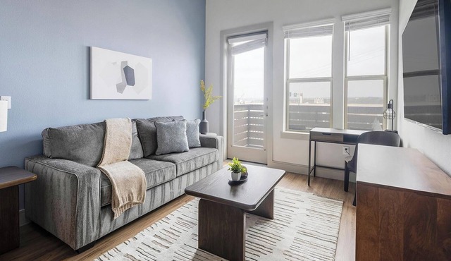 Landing | Incredible 1BD, Pool, Gym