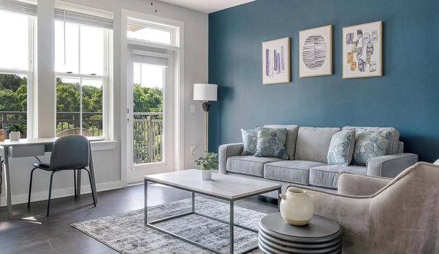 Landing | Incredible 1BD, Pool, Gym