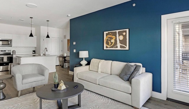 Landing | Incredible 1BD, Pool, Gym