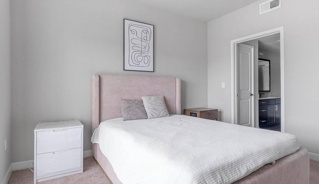 Landing | Incredible 1BD, Pool, Courtyard