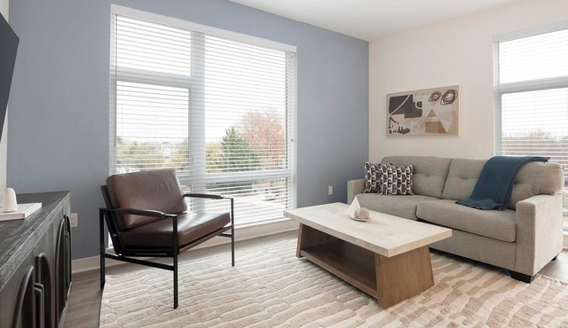 Landing | Incredible 2BD, Courtyard, Clubhouse