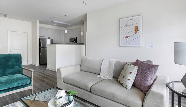 Landing | Incredible 2BD in North Fort Worth