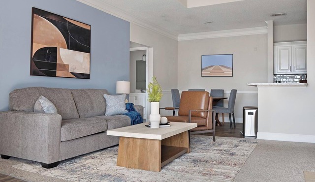 Landing | Incredible 2BD, Tennis Court, Gym