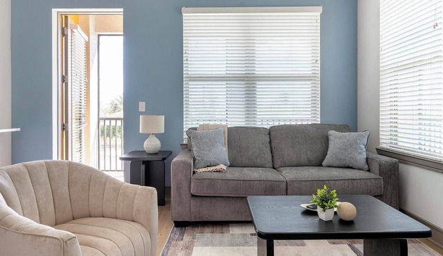 Landing | Incredible 2BD, Courtyard, Clubhouse