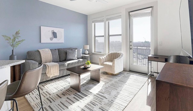 Landing | Incredible 2BD, Pool, Clubhouse