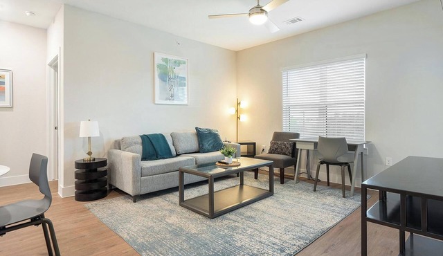 Landing | Incredible 2BD, Pool, Gym