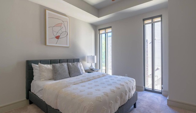 Landing | Incredible 2BD, Gym, Pool