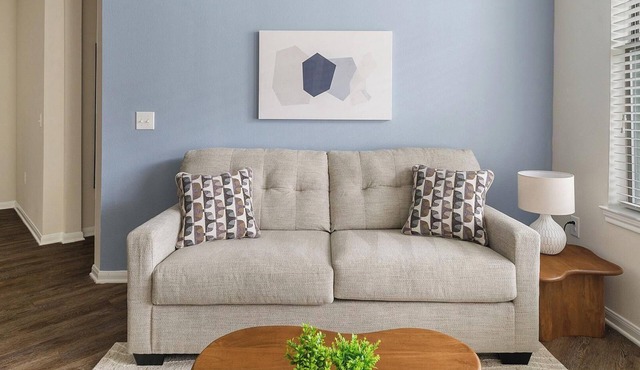 Landing | Incredible 2BD, Gym, Game Room