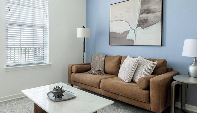 Landing | Incredible 2BD, Pool, Gym