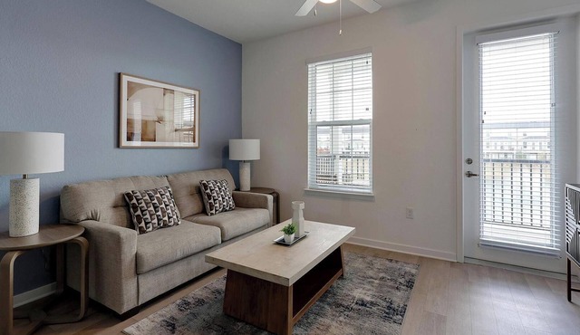 Landing | Incredible 2BD, Gym, Clubhouse