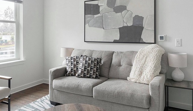 Landing | Incredible 2BD, Gym, Yoga Studio