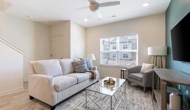 Landing | Incredible 2BD, Yoga Studio, Gym