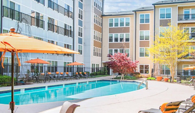 Landing | Incredible Studio, Pool, Courtyard