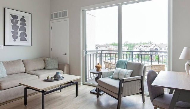 Landing | Incredible 2BD, Pool, Courtyard