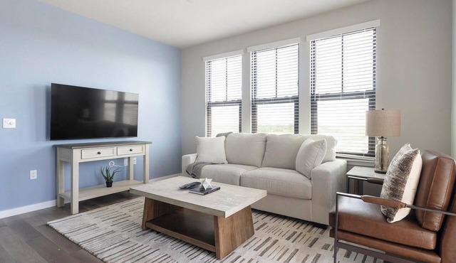 Landing | Incredible 2BD, Game Room, Gym