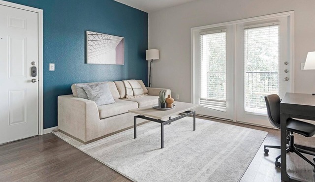 Landing | Incredible 2BD, Pool, Clubhouse