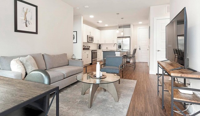 Landing | Incredible 2BD, Gym, Clubhouse