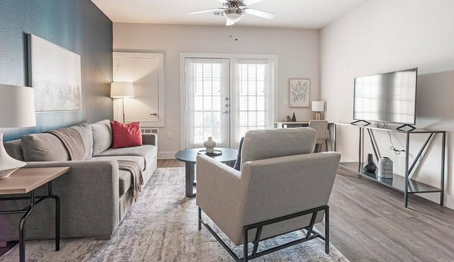 Landing | Incredible 1BD, Gym, Clubhouse