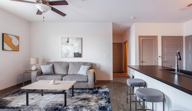 Landing | Incredible 2BD, Courtyard