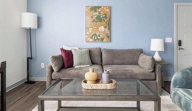 Landing | Modern 1BD, Gym, Clubhouse