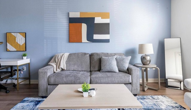 Landing | Modern 1BD, Pool, Gym